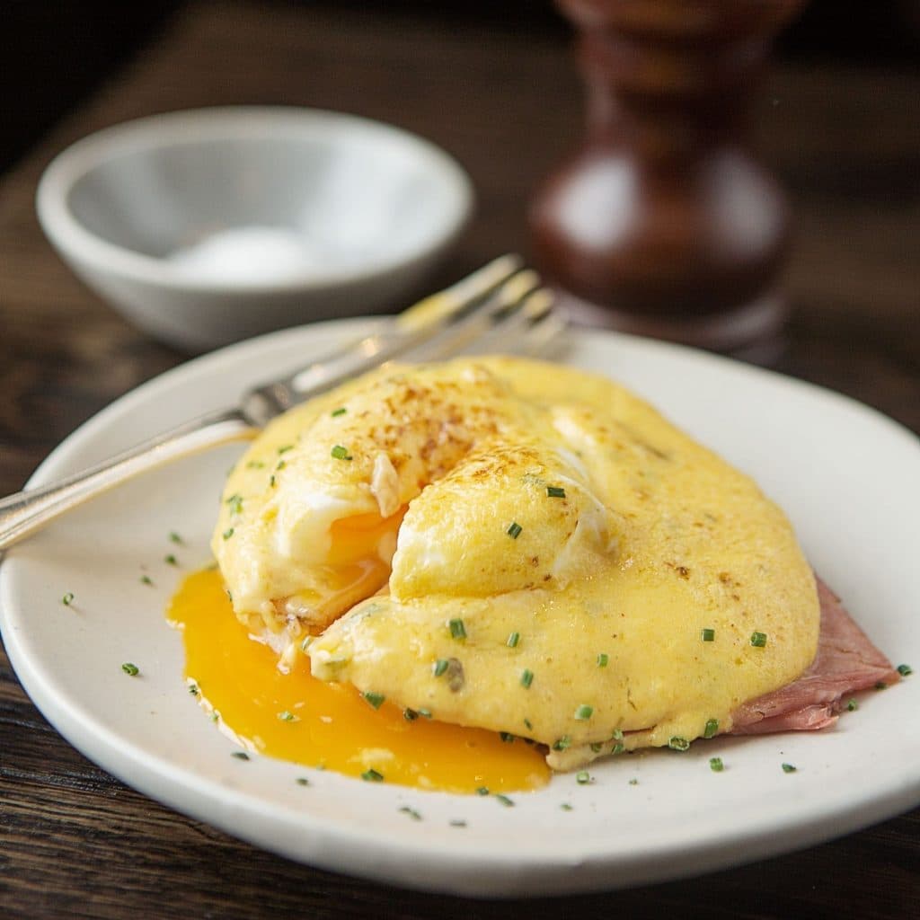 Cover Image for Join us for breakfast ‘chez nous’